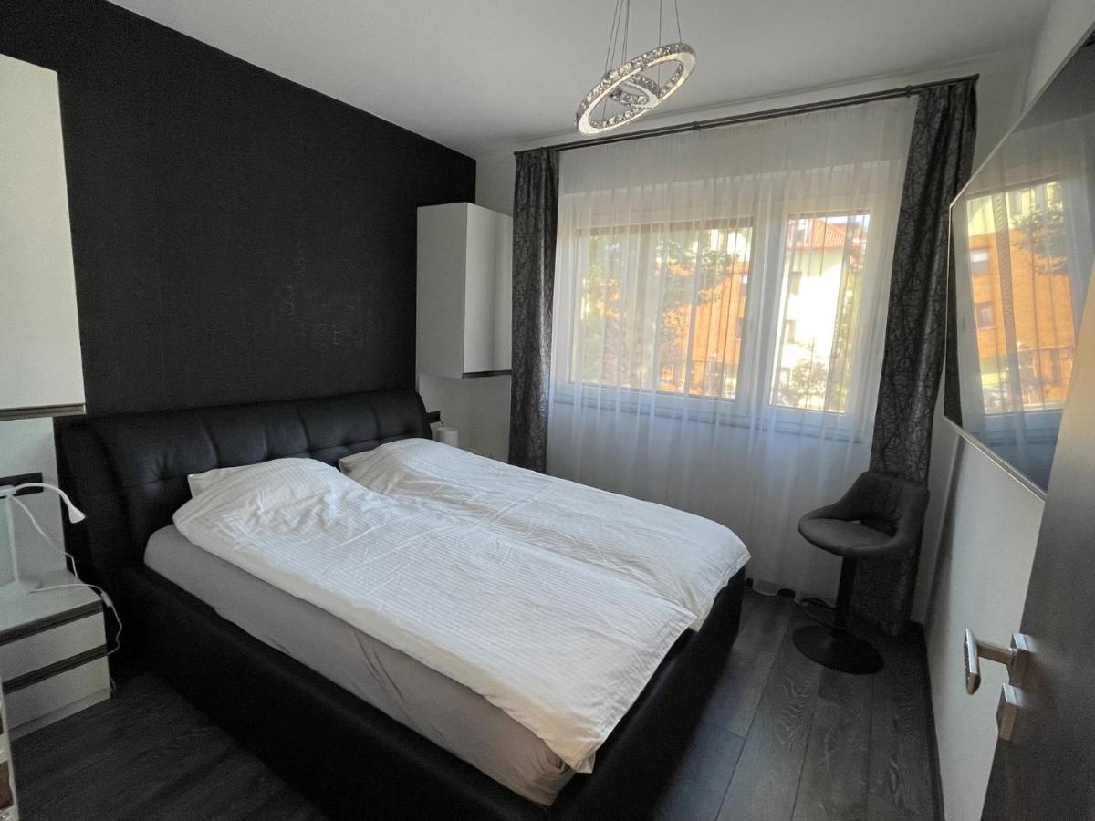 Republic5 Apartment Siofok Luaran gambar