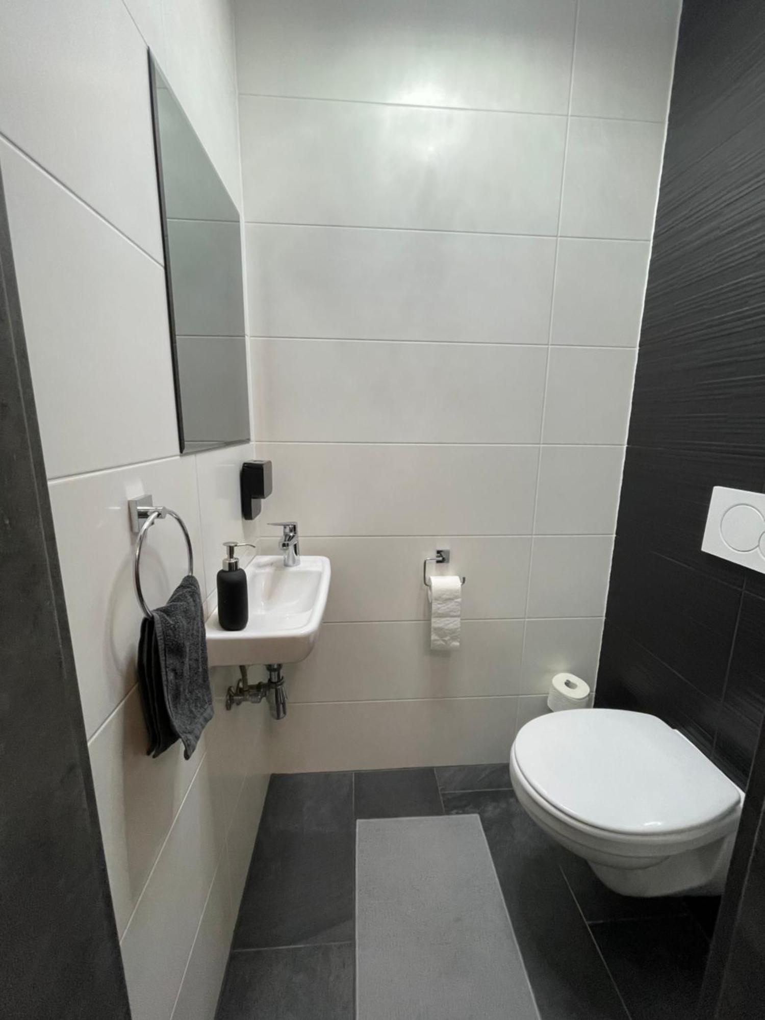 Republic5 Apartment Siofok Luaran gambar